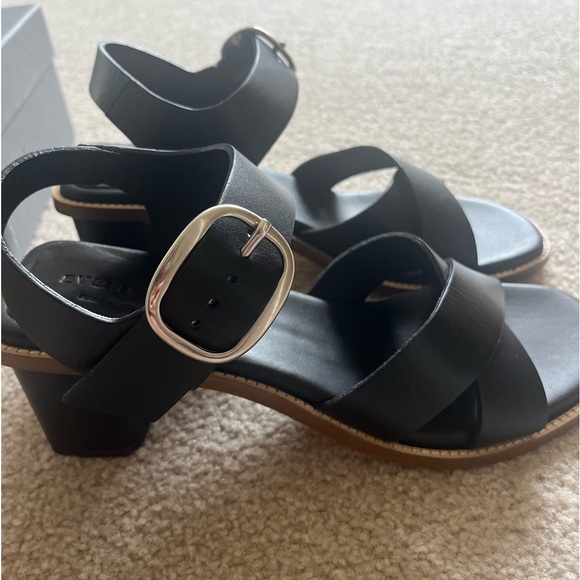 Everlane Black Heeled Sandals - Picture 5 of 6